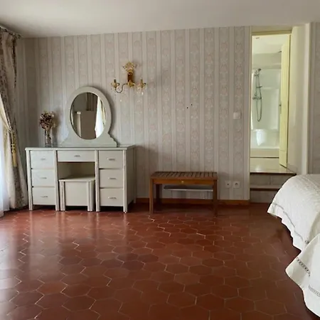 Le Relais Des Hirondelles ベッド・アンド・ブレックファスト