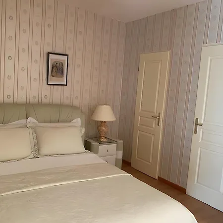 Le Relais Des Hirondelles 3*