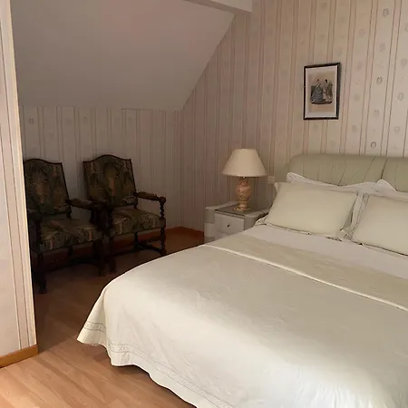 Le Relais Des Hirondelles 3* ショーモン・アン・ヴェキシン